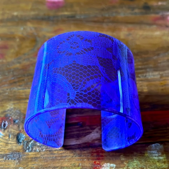 H&M Bracelet - Picture 1 of 4